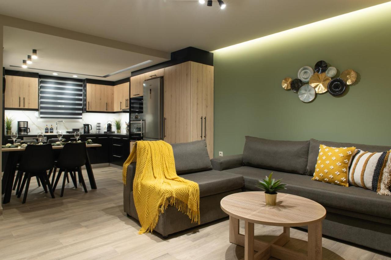 Stylishly Decorated House - Free Private Parking! Apartment Iraklio