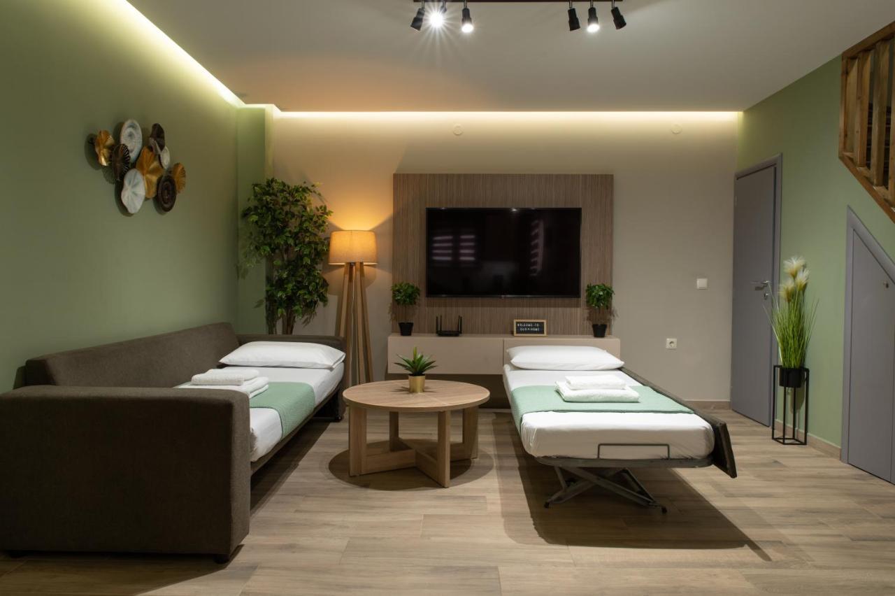 Stylishly Decorated House - Free Private Parking! Apartment