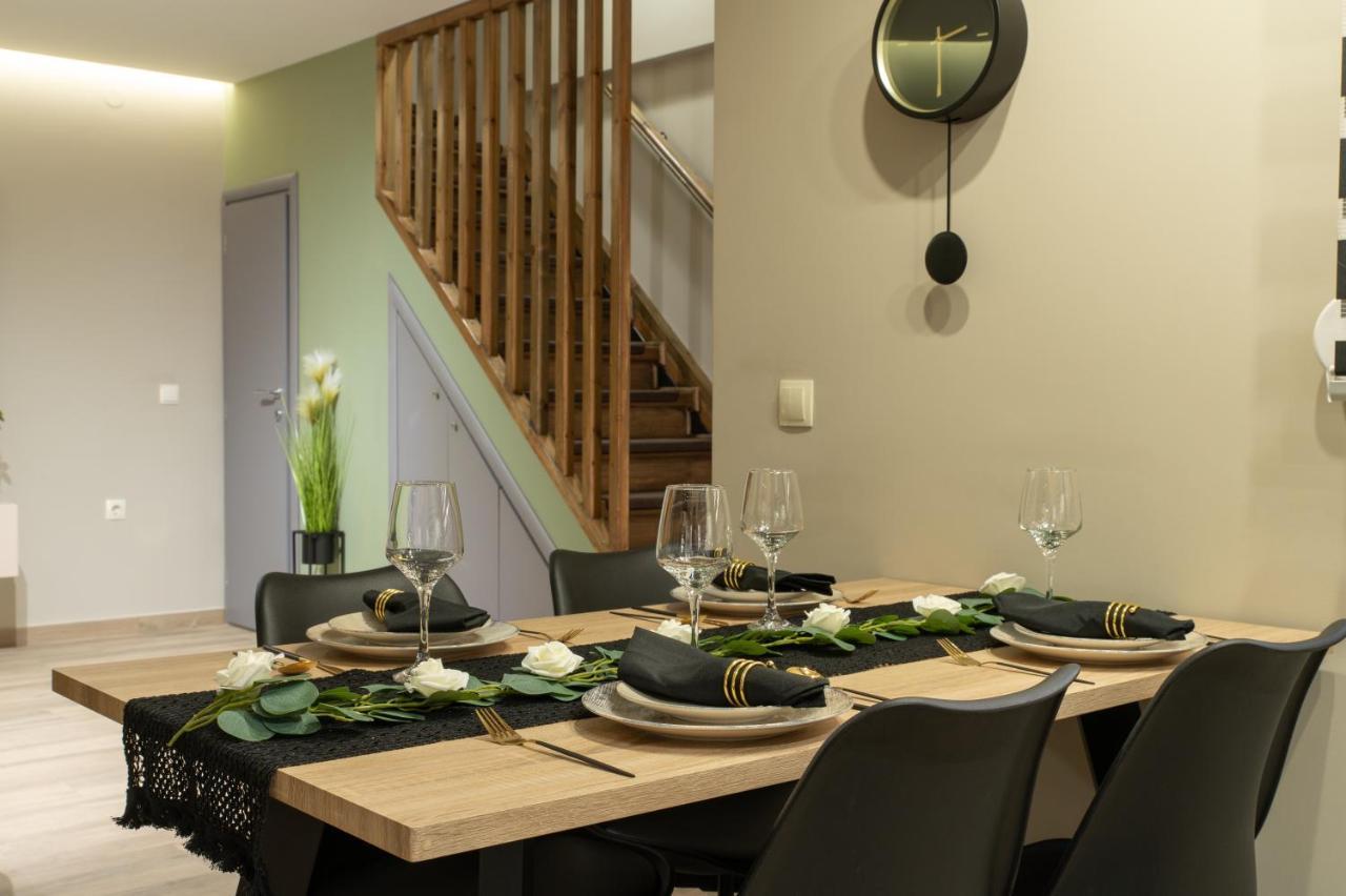 Stylishly Decorated House - Free Private Parking! Iraklio