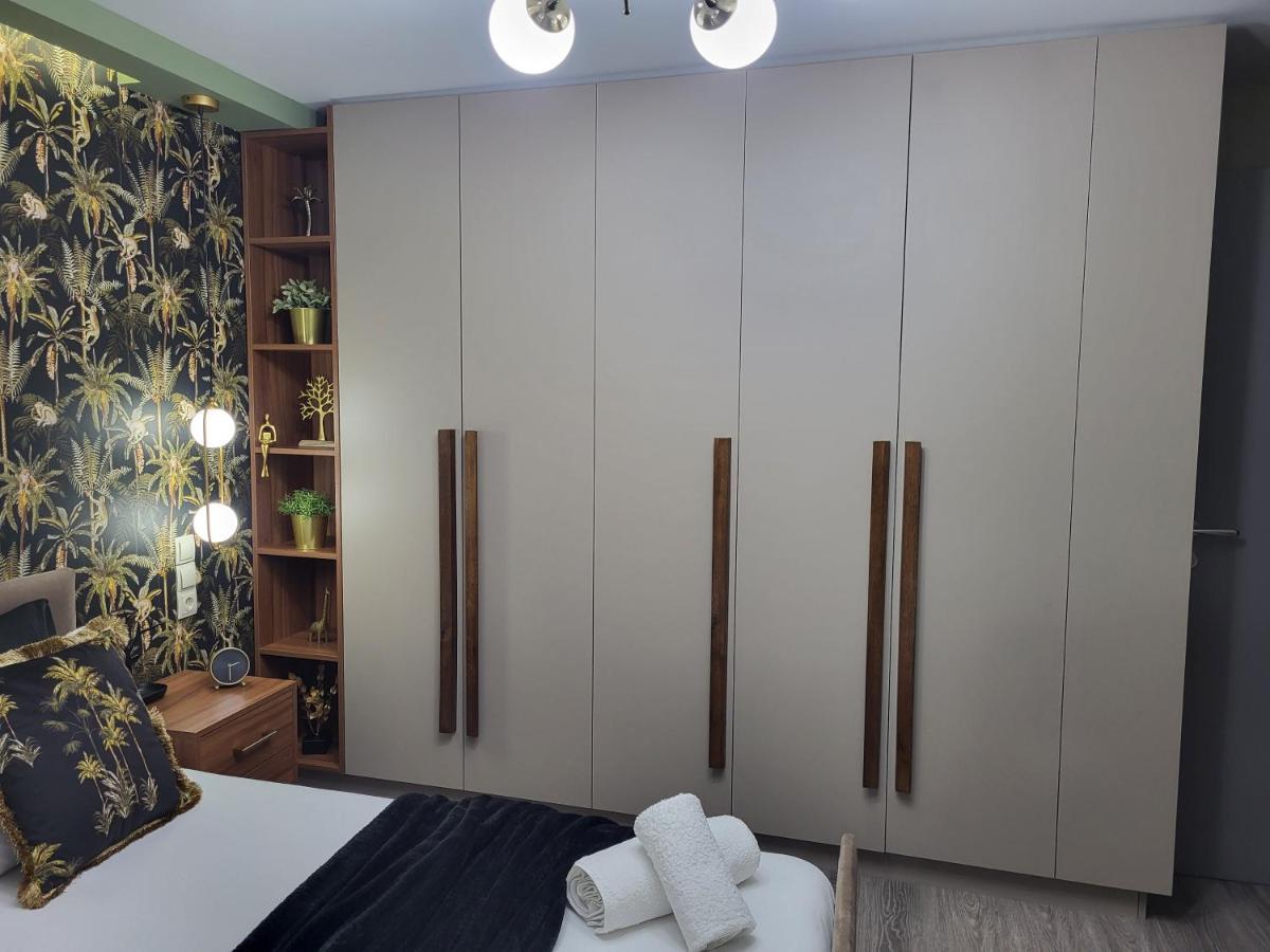 Stylishly Decorated House - Free Private Parking! * Iraklio